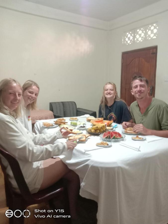 Trinish Homestay ฮัตตอน ภายนอก รูปภาพ
