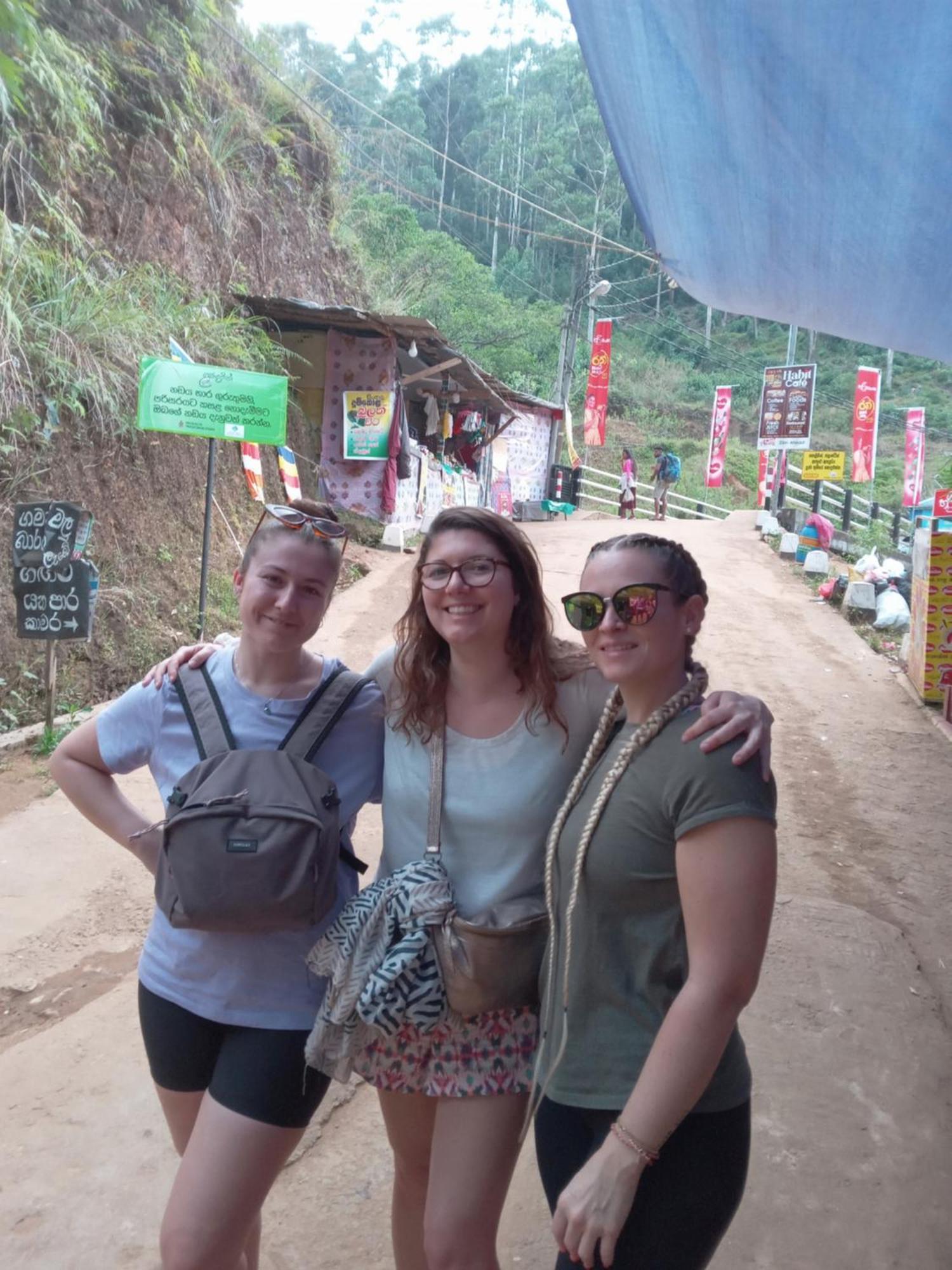 Trinish Homestay ฮัตตอน ภายนอก รูปภาพ